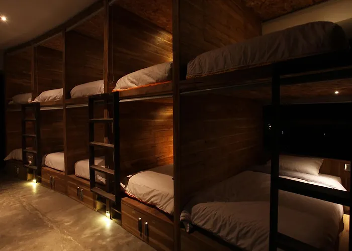 Hostel Bong Lux *
